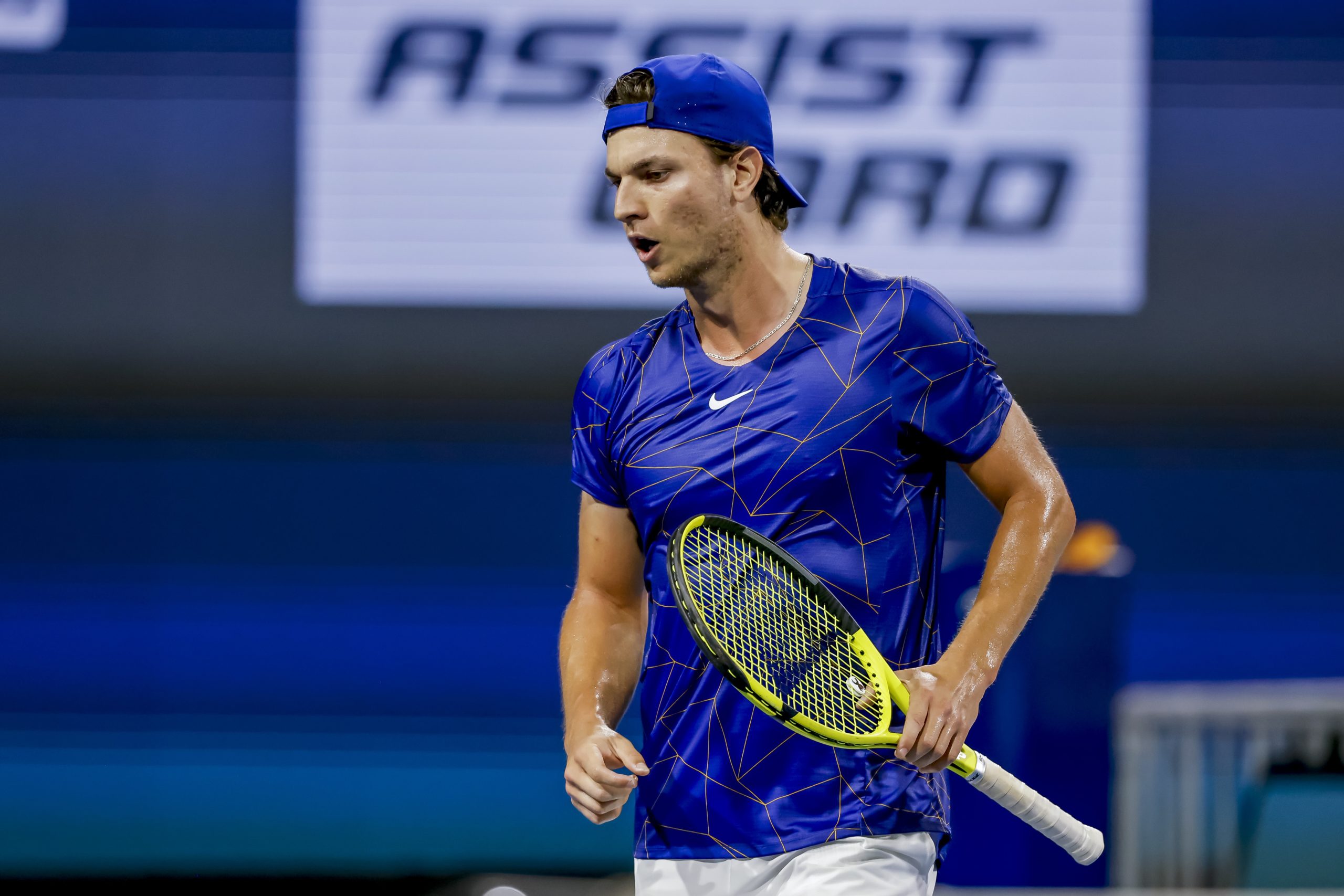 Miomir Kecmanović nasmejan posle meča